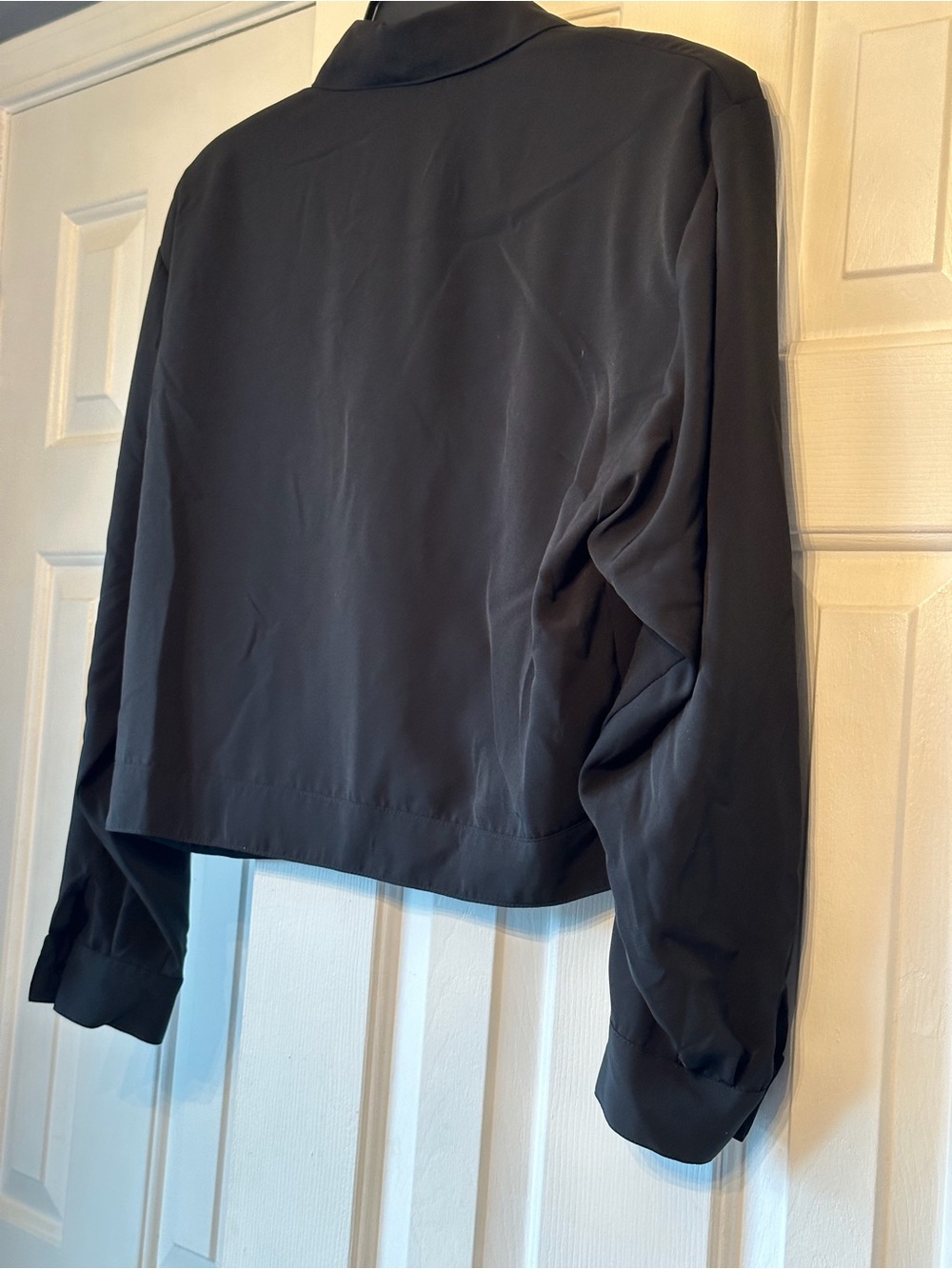 Black Cropped Button-Front Jacket - Picture 2 of 6